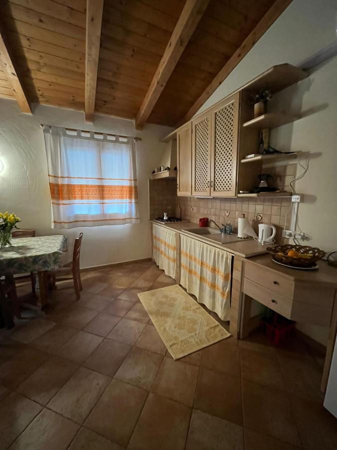 Casa Nel Borgo Di San Pantaleo Villa Екстериор снимка